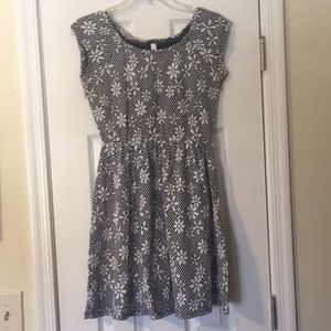 black and white flower dress